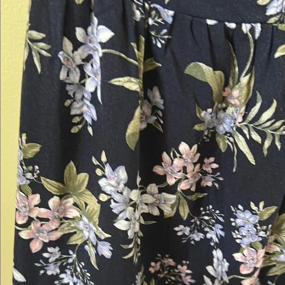 American Eagle Floral Navy Dress with Tie Straps and Button Front Size M - Picture 6 of 8